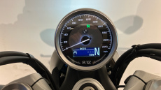 BMW R12 (24MY)
